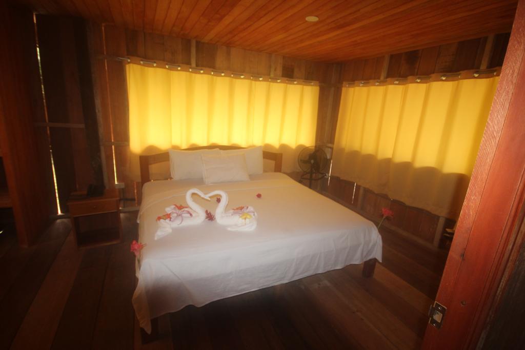 Amazon Rainforest Lodge Padre Cocha Buitenkant foto